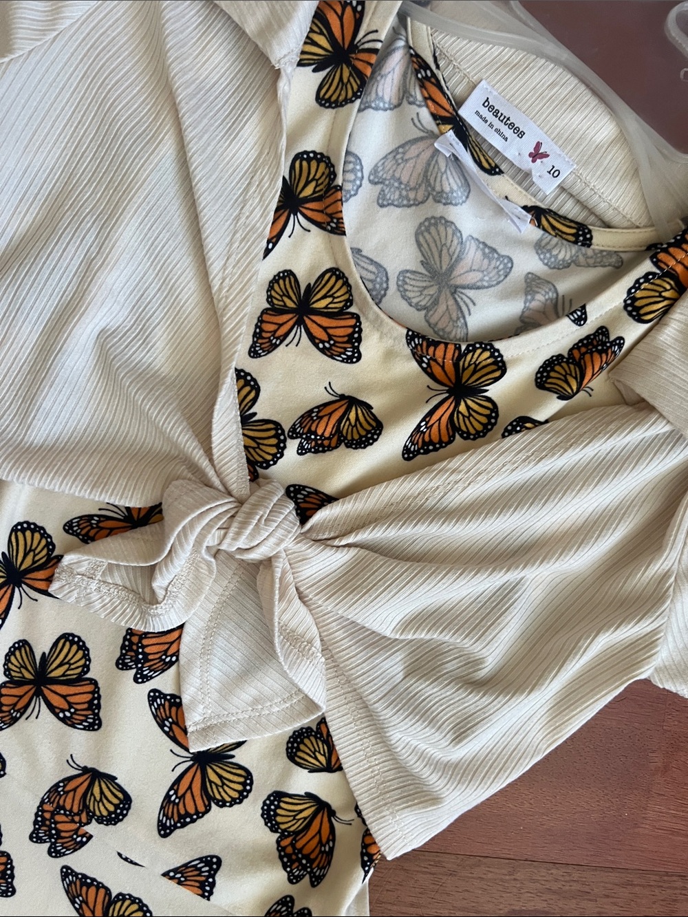 Butterfly 🦋 Dress - Picture 7 of 8